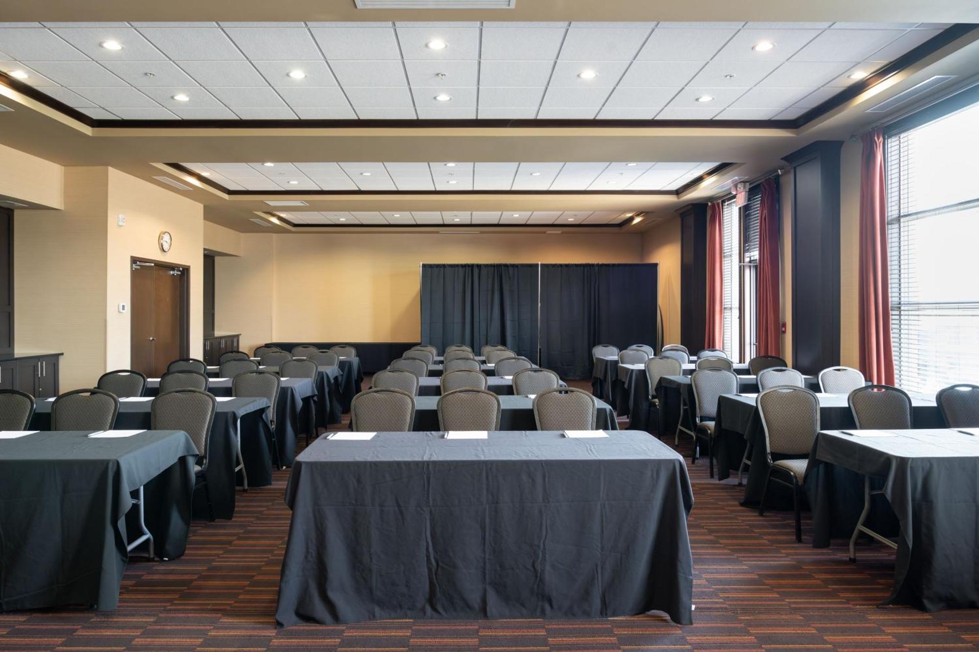 Four Points By Sheraton Edmonton International Airport Ніску Екстер'єр фото