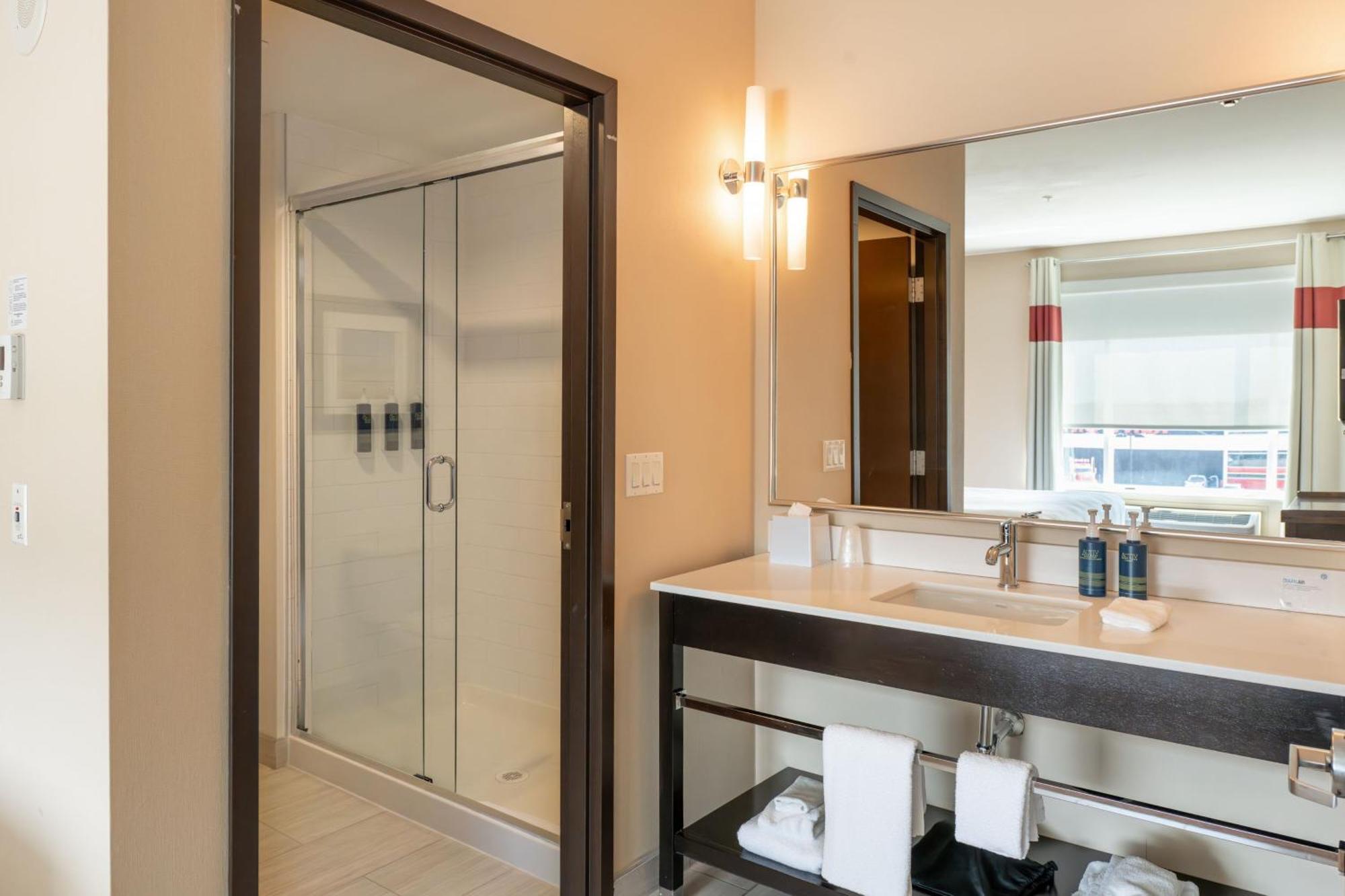 Four Points By Sheraton Edmonton International Airport Ніску Екстер'єр фото