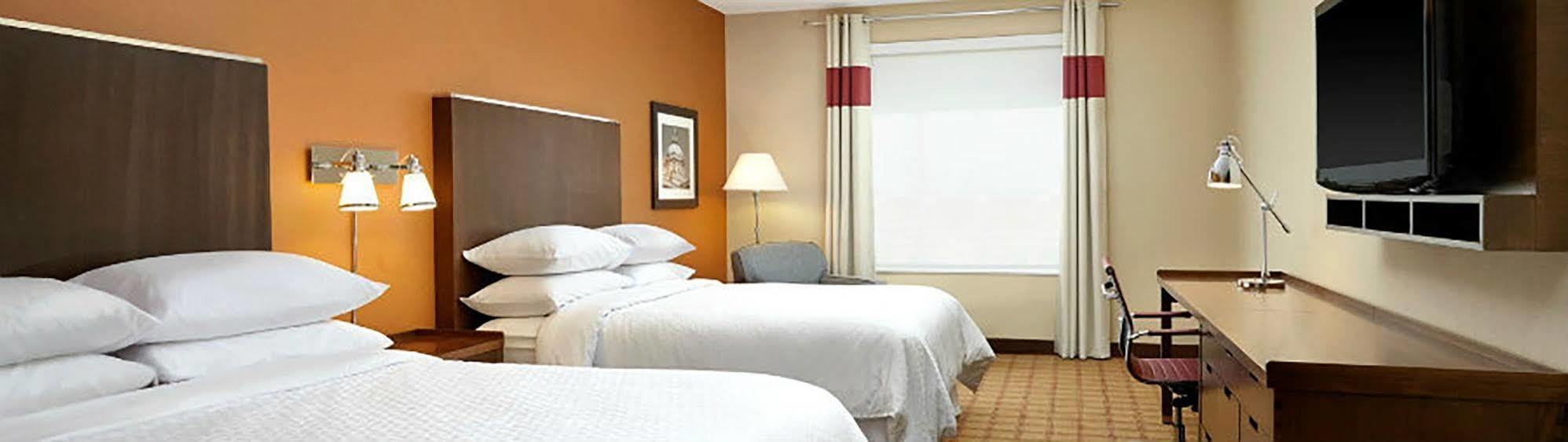 Four Points By Sheraton Edmonton International Airport Ніску Екстер'єр фото